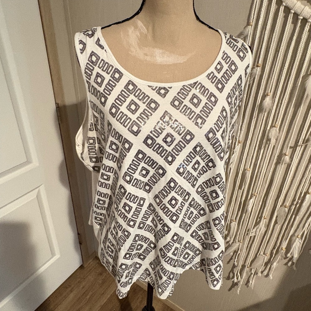 Ruby Rd. Black and White Geometric Women's Blouse
